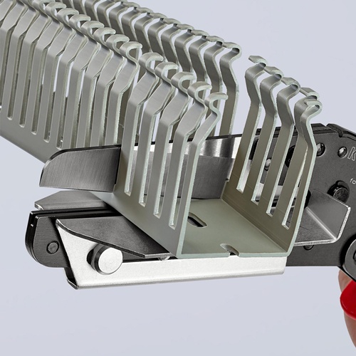 Kunststoffschere max.4mm Kabelkanälen KNIPEX